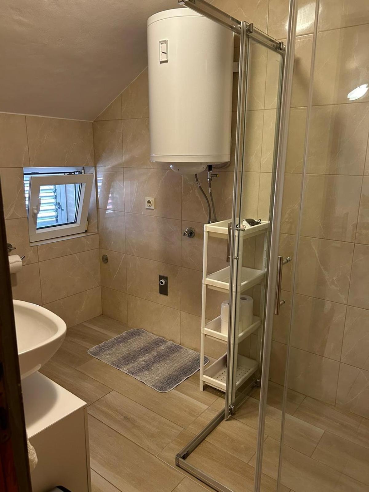 Apartments With A Parking Space Vrsi - Mulo, Zadar - 3276 Номер фото